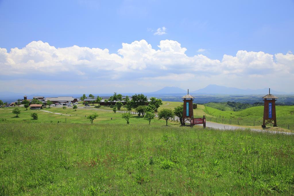 Kuju Kogen Cottage Taketa Buitenkant foto